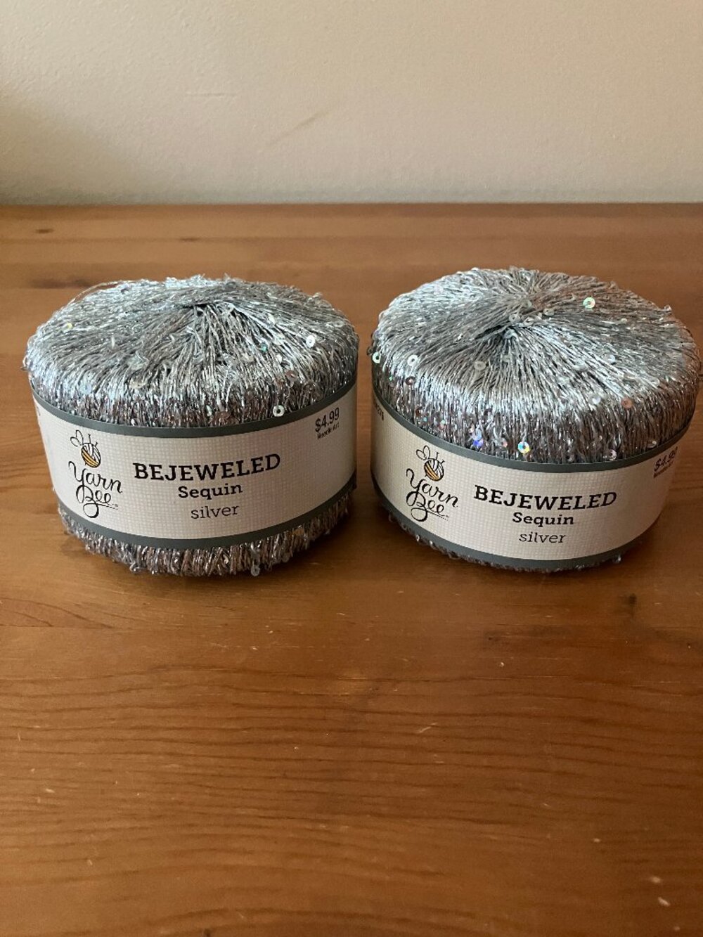 2 Balls Bejeweled Sequin Silver Yarn Superfine 1,75 oz
